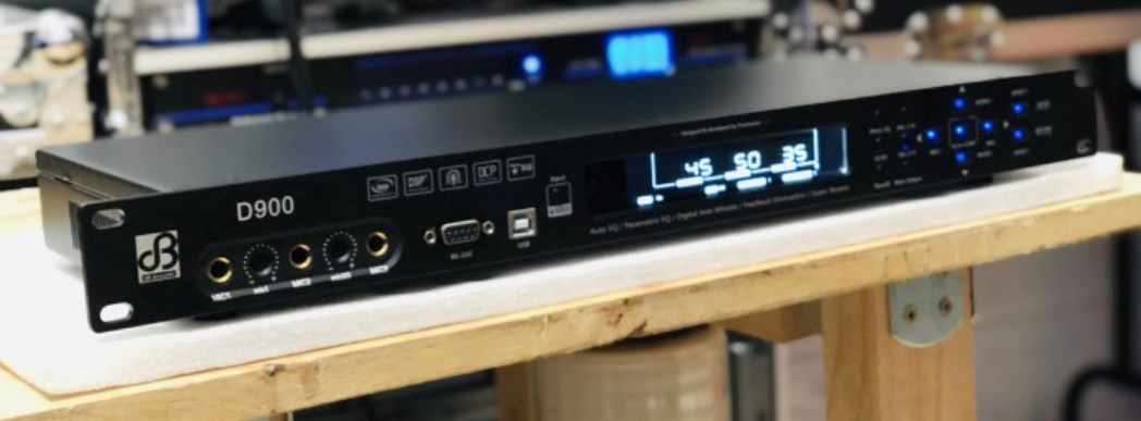 Vang số Karaoke dB Acoustic D900 Super Reverb chống hú với bộ xử lý DSP 32-bit