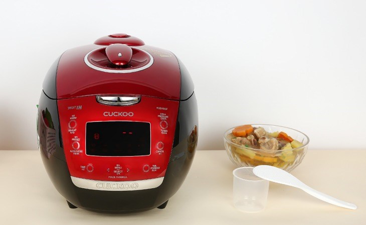 Nồi cơm áp suất cao tần Cuckoo 1.8 lít CRP-HUS1000F được trang bị 9 chương trình nấu, giúp việc chuẩn bị bữa ăn trở nên dễ dàng hơn