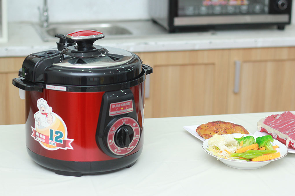 Một sản phẩm nồi áp suất đang được bán tại Điện máy XANH