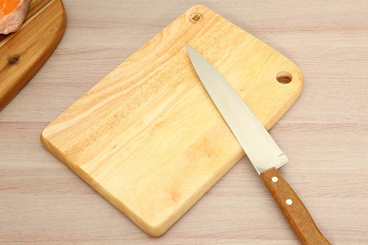 Thớt thái gỗ chữ nhật 28.5 x 20 cm Trường Sơn KA285 thích hợp thái, cắt thực phẩm sống và chín, trái cây