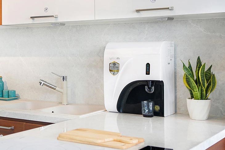 Máy lọc nước RO AOSmith C1 4 lõi lọc nước trong sạch, tốt cho sức khỏe với hệ thống 4 lõi lọc