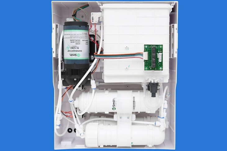 Máy lọc nước RO AOSmith C2 4 lõi sở hữu hệ thống lõi lọc đảm bảo nguồn nước tạo ra an toàn