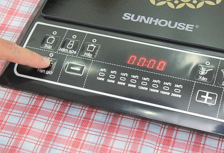 Nhấn tắt nút hẹn giờ trên bảng điều khiển, tiếng “bíp” sẽ ngừng lại