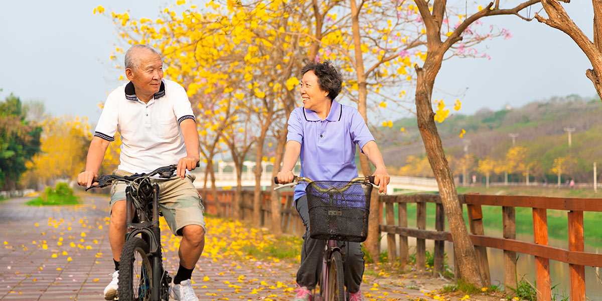 Người bị bệnh tim mạch đi xe đạp rất có lợi cho sức khỏe