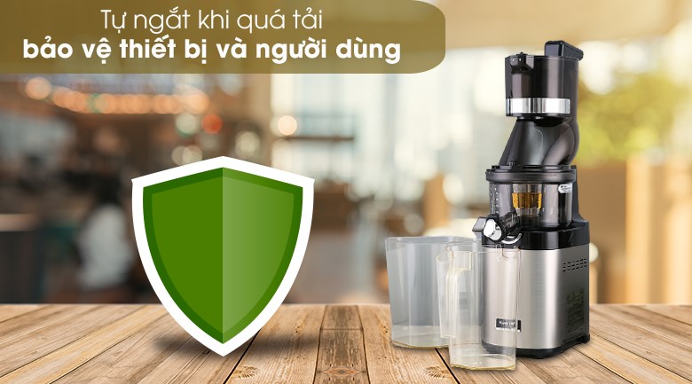 Máy ép chậm Kuvings CS600 sở hữu tính năng tự ngắt khi quá nhiệt, đến từ thương hiệu uy tín của Hàn Quốc