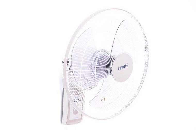 Quạt treo Senko TC826A