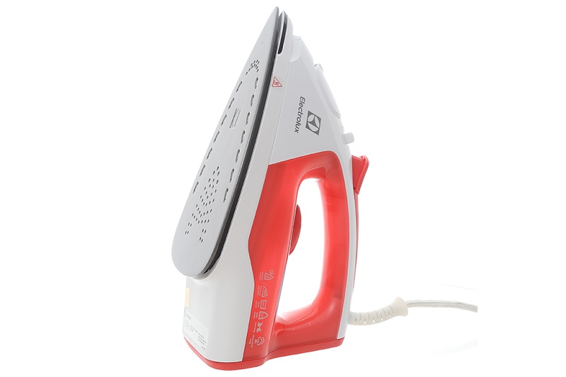 Bàn ủi hơi nước Electrolux ESI5116 Bàn ủi hơi nước Electrolux ESI5116