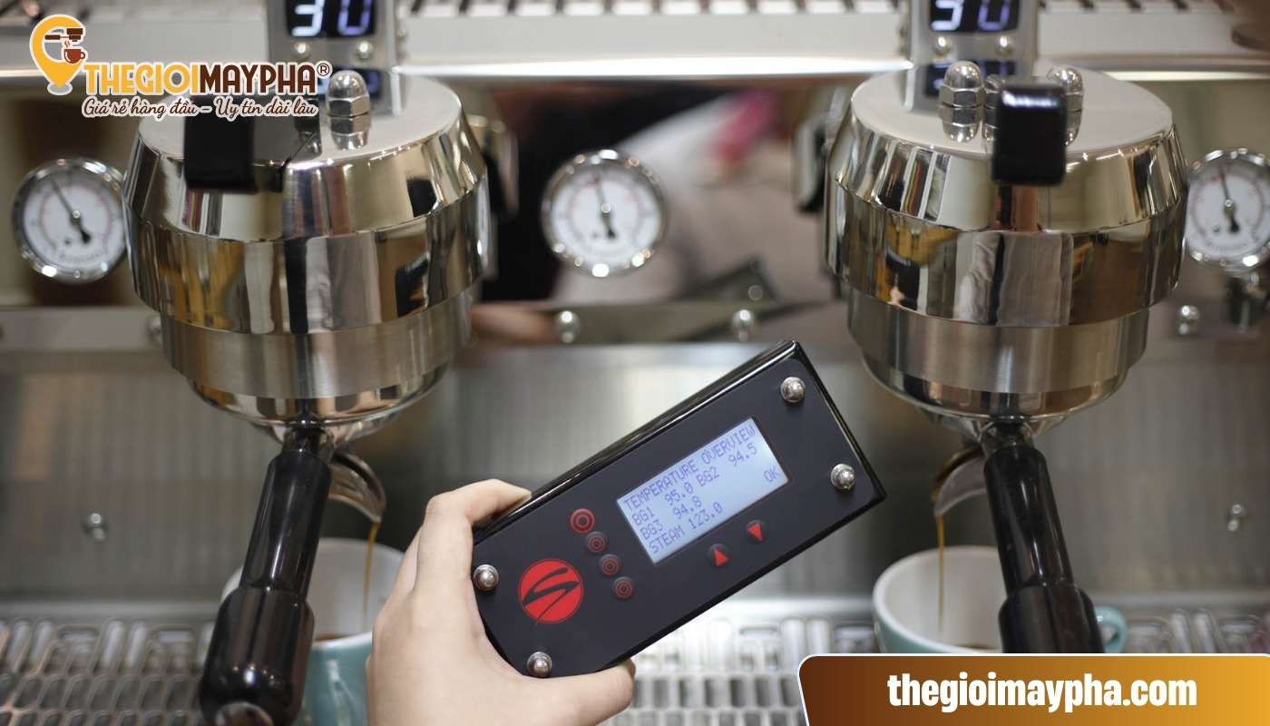 Áp suất máy pha không chuẩn ảnh hưởng đến độ khô, ráo của bã cafe sau khi chiết xuất