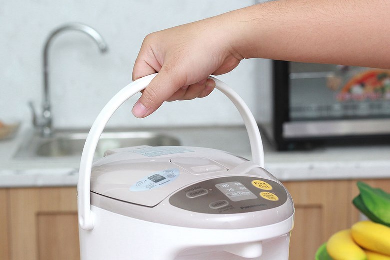 Bình thủy điện Panasonic NC-EG3000CSY 3 lít Quai xách tiện lợi
