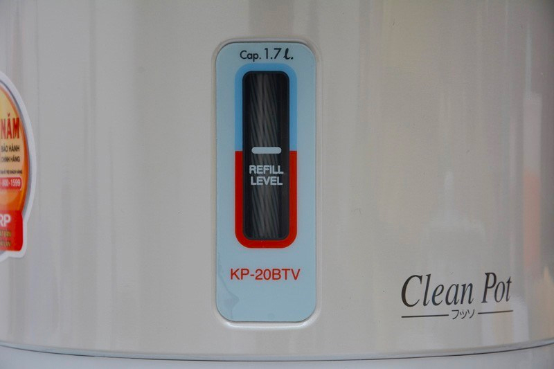 Bình thủy điện Sharp KP-20BTV 1.7 lít - thang đo mực nước Bình thủy điện Sharp KP-20BTV 1.7 lít - thang đo mực nước