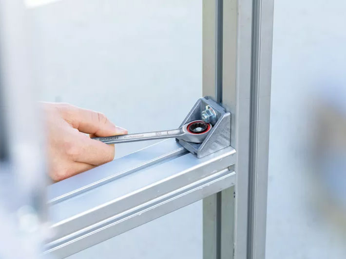Bosch 1600A02AU0 dễ dàng vặn mở đai ốc Bosch 1600A02AU0