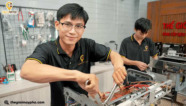 Những dấu hiệu cảnh báo sớm trước khi máy pha cà phê tự động bị hư