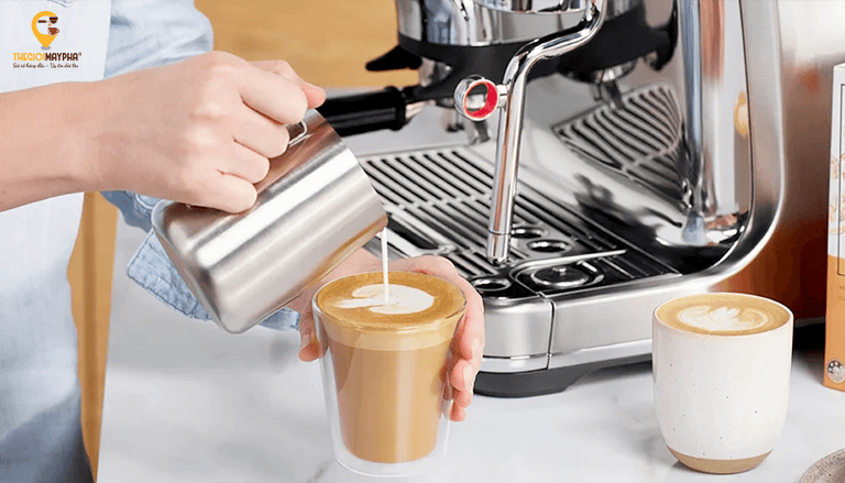 Mở quán cafe nhỏ nên chọn máy pha cà phê công suất bao nhiêu?