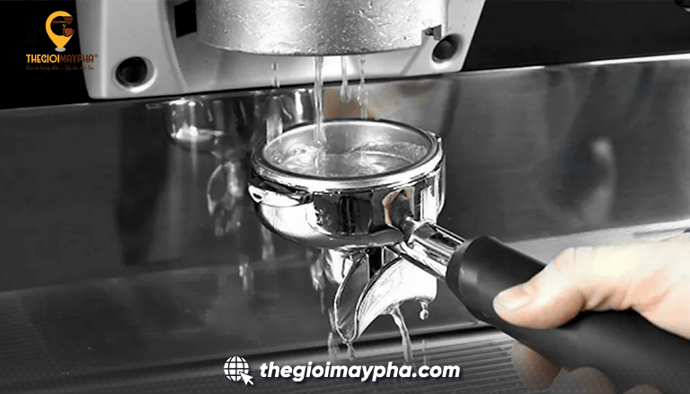 9 mẹo vận hành máy pha cafe & máy xay cafe để ra ly đều