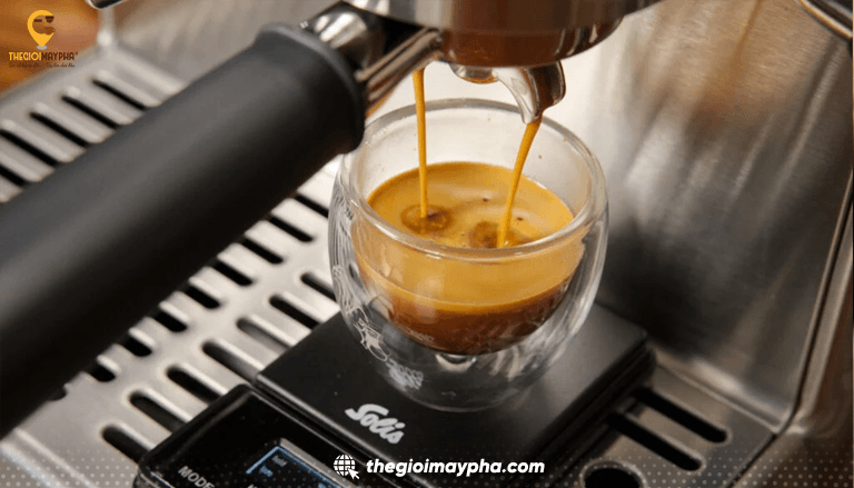 Công thức latte đá đang được nhiều quán cafe sử dụng hiện nay