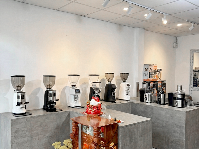 Showroom Thế Giới Máy Pha ở Bình Dương