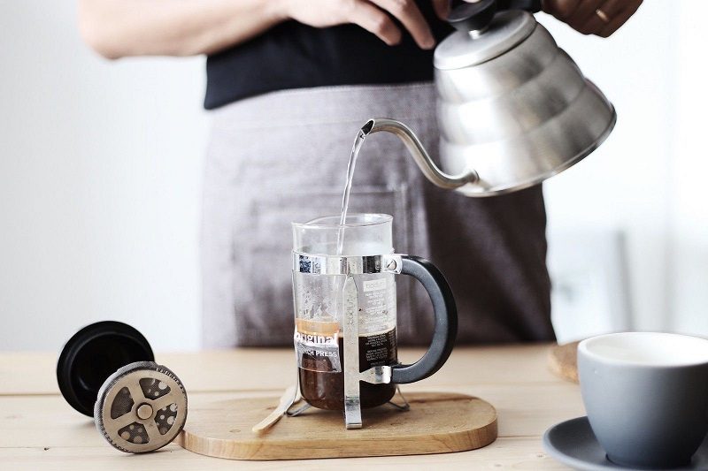 Pha-Espresso-voi-binh-French-Press