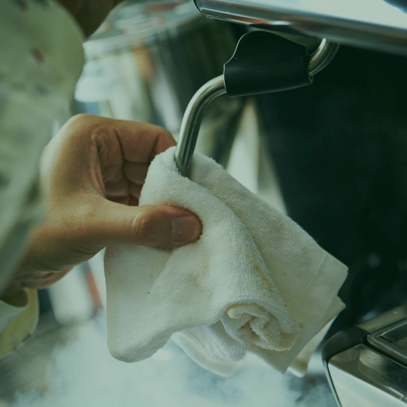 Máy pha cà phê gia đình có vòi đánh sữa có dễ dùng và đáng mua?