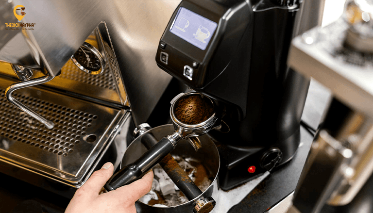Kinh nghiệm mua máy pha cà phê lần đầu cho người mới từ A đến Z