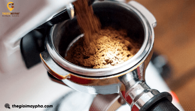 Máy xay cà phê ảnh hưởng thế nào đến chất lượng ly cà phê?