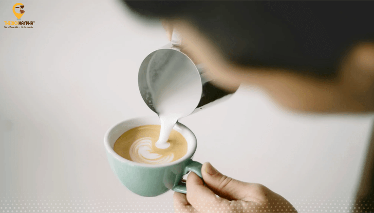 Máy xay cà phê ảnh hưởng thế nào đến vị latte? Những điều nhiều người thường bỏ qua