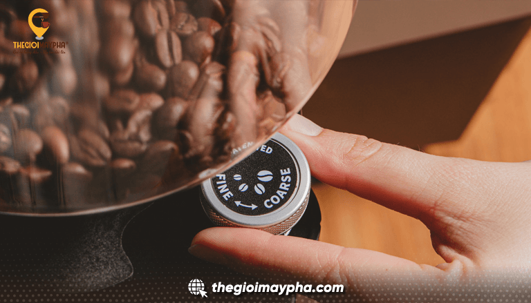 Máy xay cà phê loại nào tốt? 5 tiêu chí chọn chuẩn barista