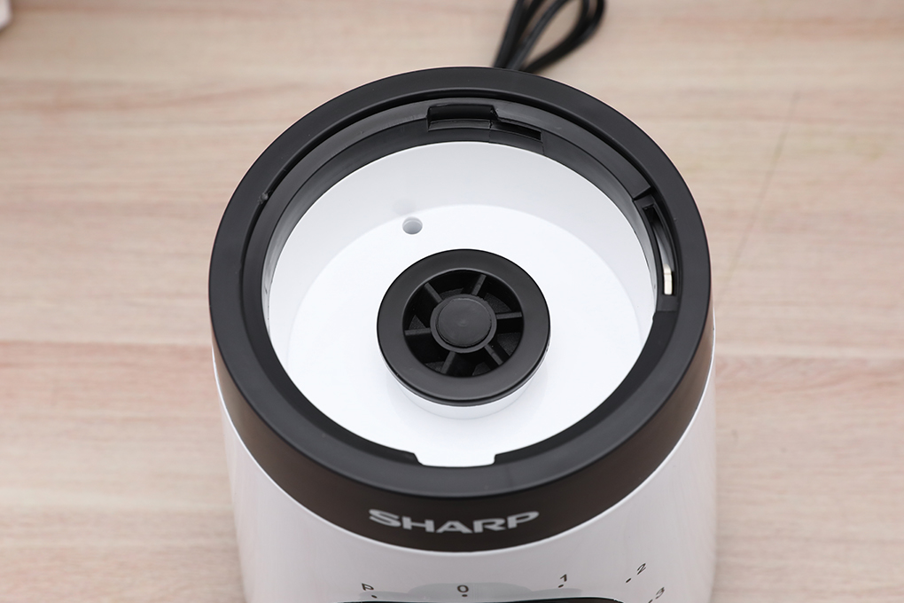Máy xay sinh tố đa năng Sharp EM-S155PV-WH Thiết kế và chế độ an toàn - Máy xay sinh tố Sharp EM-S155PV-WH