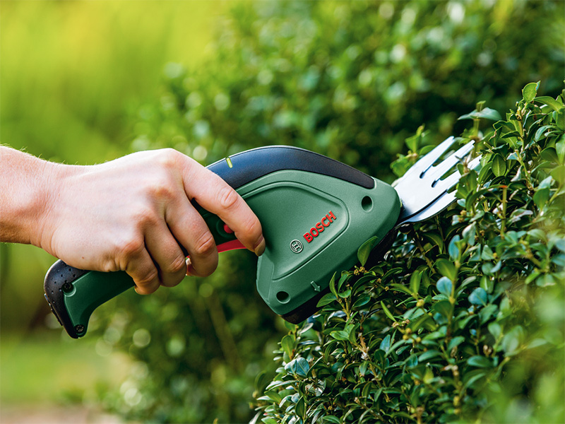 Máy xén cành cầm tay dùng Pin Bosch Easyshear Máy xén cành cầm tay dùng Pin Bosch Easyshear