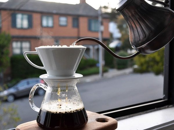 Bảng so sánh các phương pháp pha cà phê khác nhau 2026: Phin – Espresso – Pour over – Cold brew