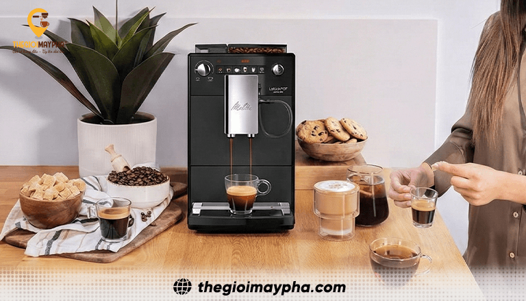 So sánh máy pha cà phê viên nén và máy pha cà phê tự động: Nên chọn loại nào?