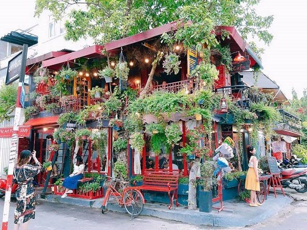 Bonjour Cafe The Art