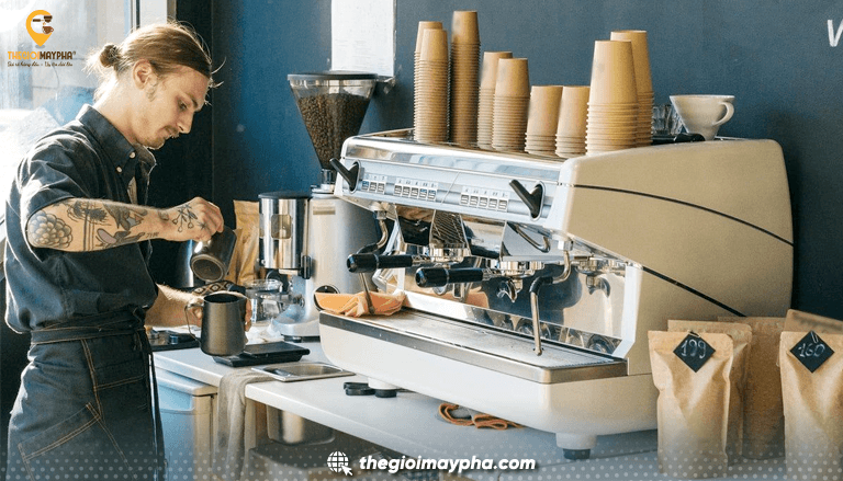 Những dòng máy pha cà phê được giới trẻ ngành F&B quan tâm