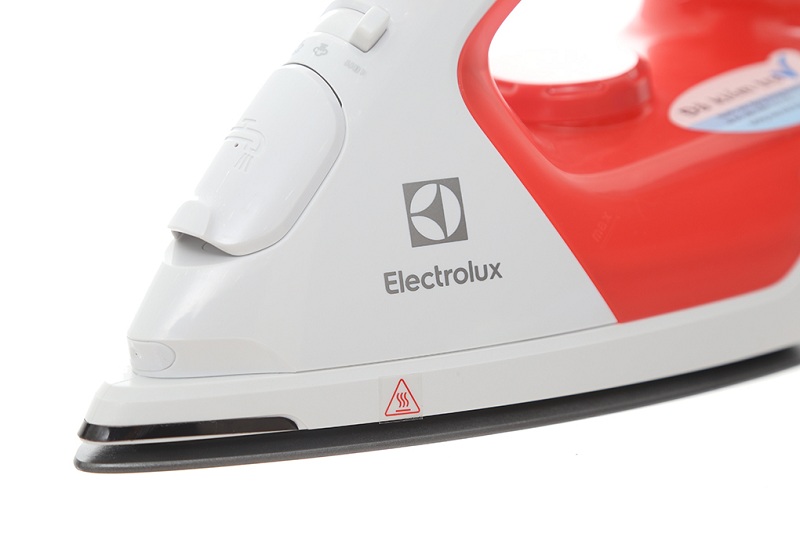 ban-ui-hoi-nuoc-electrolux-esi5116-1800w-37186-6