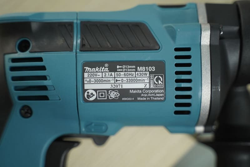 may-khoan-bua-makita-m8103kx2b-49274-1