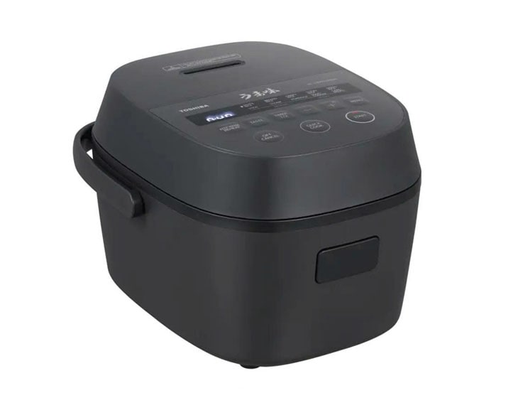 rc-18dr5uvnh_0000s_0006_rc-18dr5uvnh-min